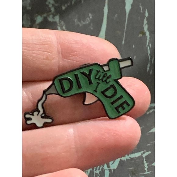 DIY or die enamel pin - ready to ship - - glue gun - crafter - Picture 3 of 4
